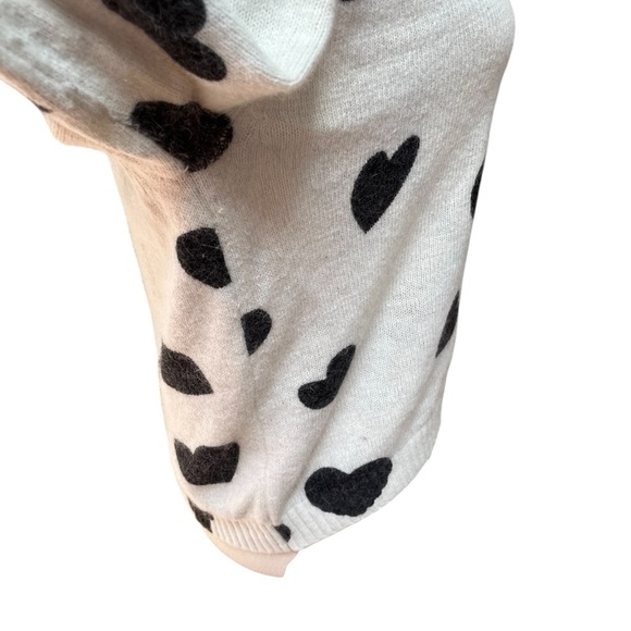 Forever 21 Women’s Large Sweater Cream Dark Gray Hearts Crewneck - Picture 4 of 8